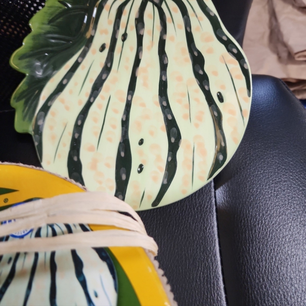 Boston Warehouse Harvest Gourd Plates - Picture 3 of 6
